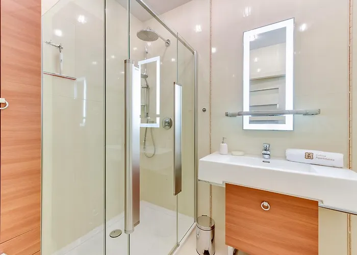 The Marine Plaza - Sea Towers Apartamento *