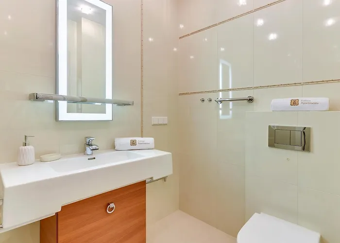 The Marine Plaza - Sea Towers