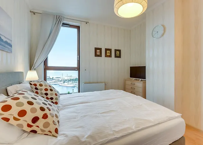 The Marine Plaza - Sea Towers